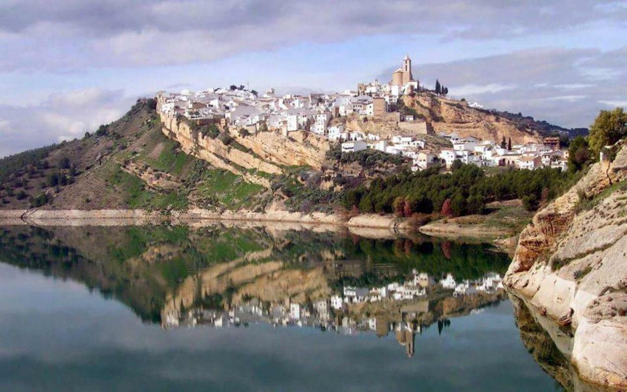 Cortijo De La Cruz Βίλα Iznájar Εξωτερικό φωτογραφία
